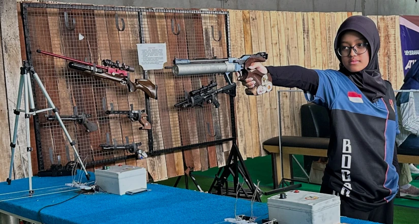 penembak AIR PISTOL 10 M mobile