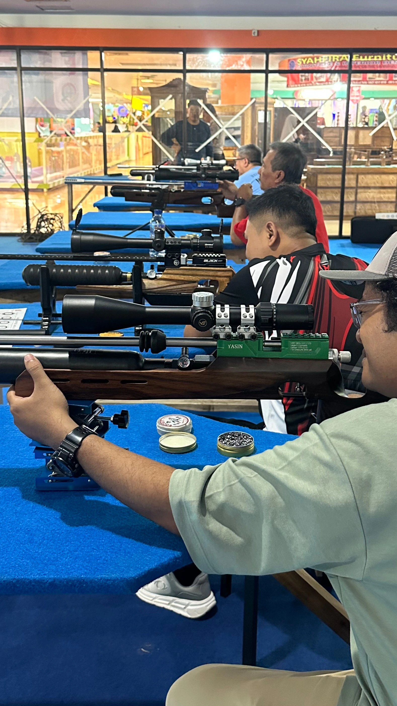 penembak BENCHREST 25 M